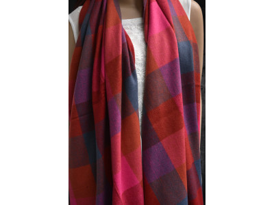 Warme zachte sjaal met blok- of ruitpatroon, fuchsia, petrol, oranje, rood