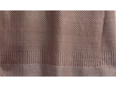 Taupe zijden sjaal of stola met franjes, jacquard motief, uniseks