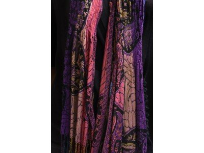 Elastische viscose sjaal voor onder een jas, blauw, paars, roze etc
