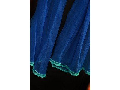 Chiffon zijden sjaal, cote d'azur met turquoise kantje onderaan